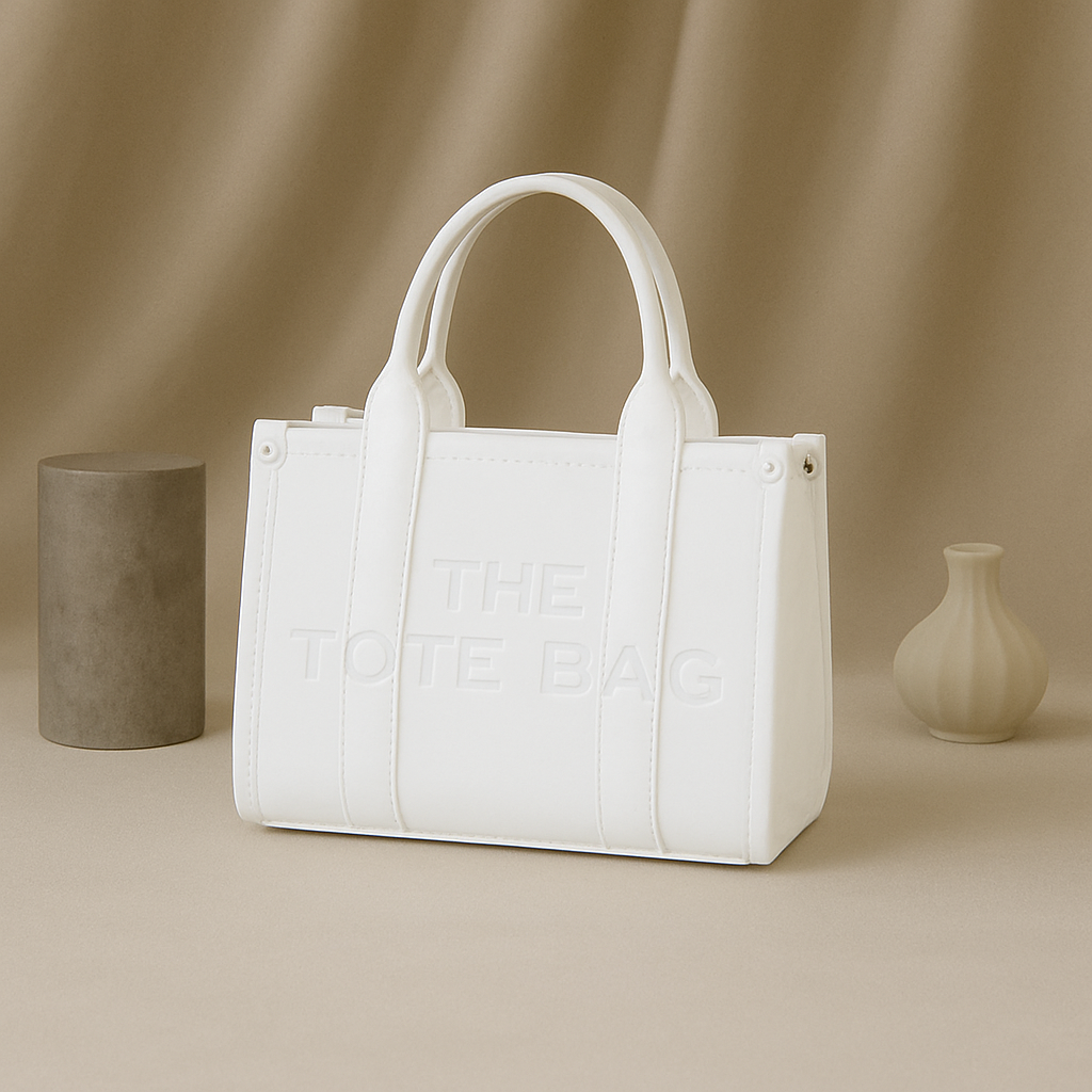 Sac à Main « THE TOTE BAG » Blanc – Élégance Structurée et Design Minimaliste